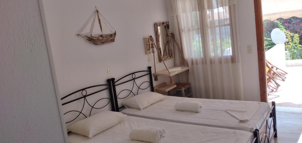 Athina Studio Apartments Kerveli Exteriér fotografie