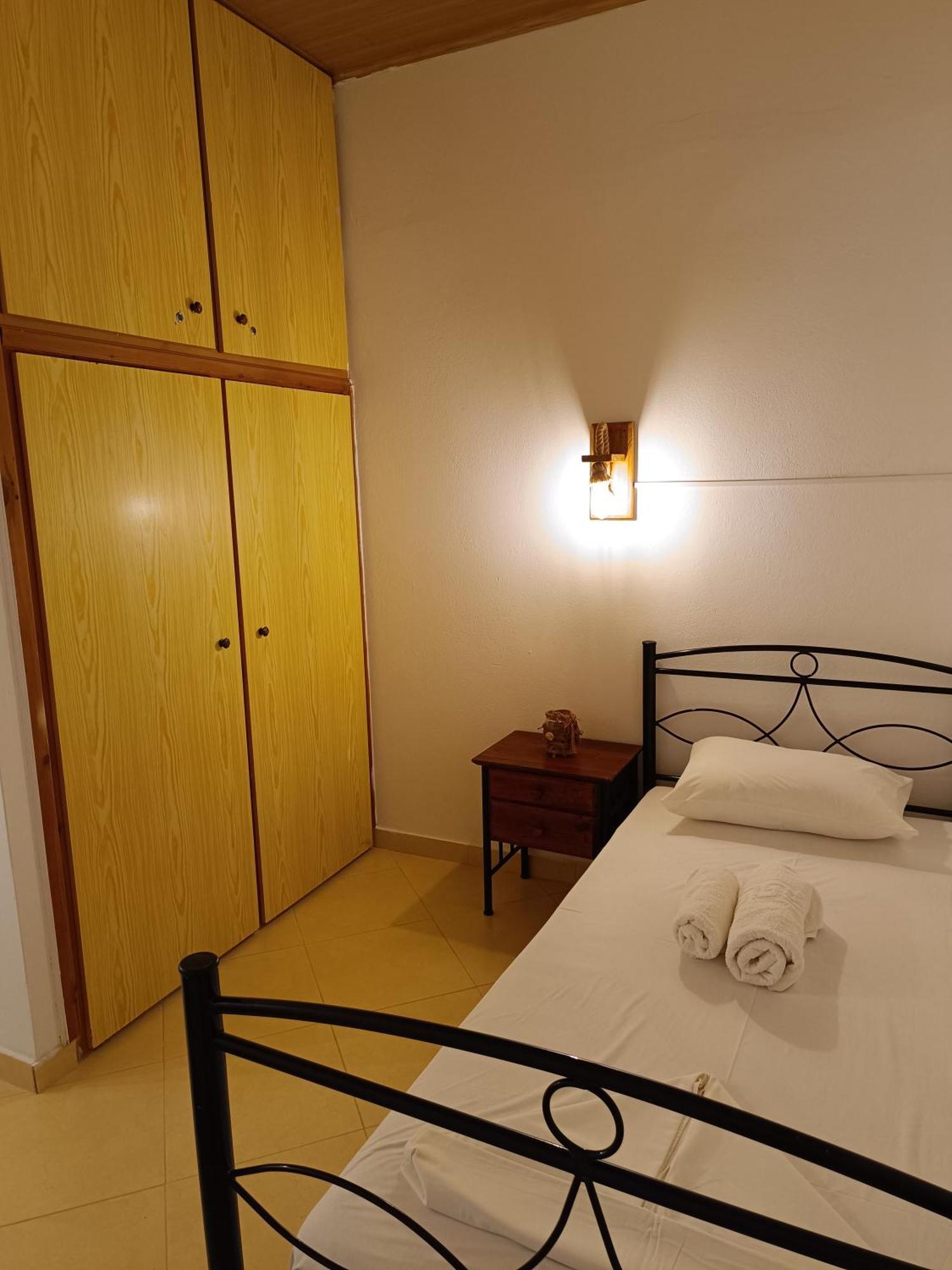 Athina Studio Apartments Kerveli Exteriér fotografie