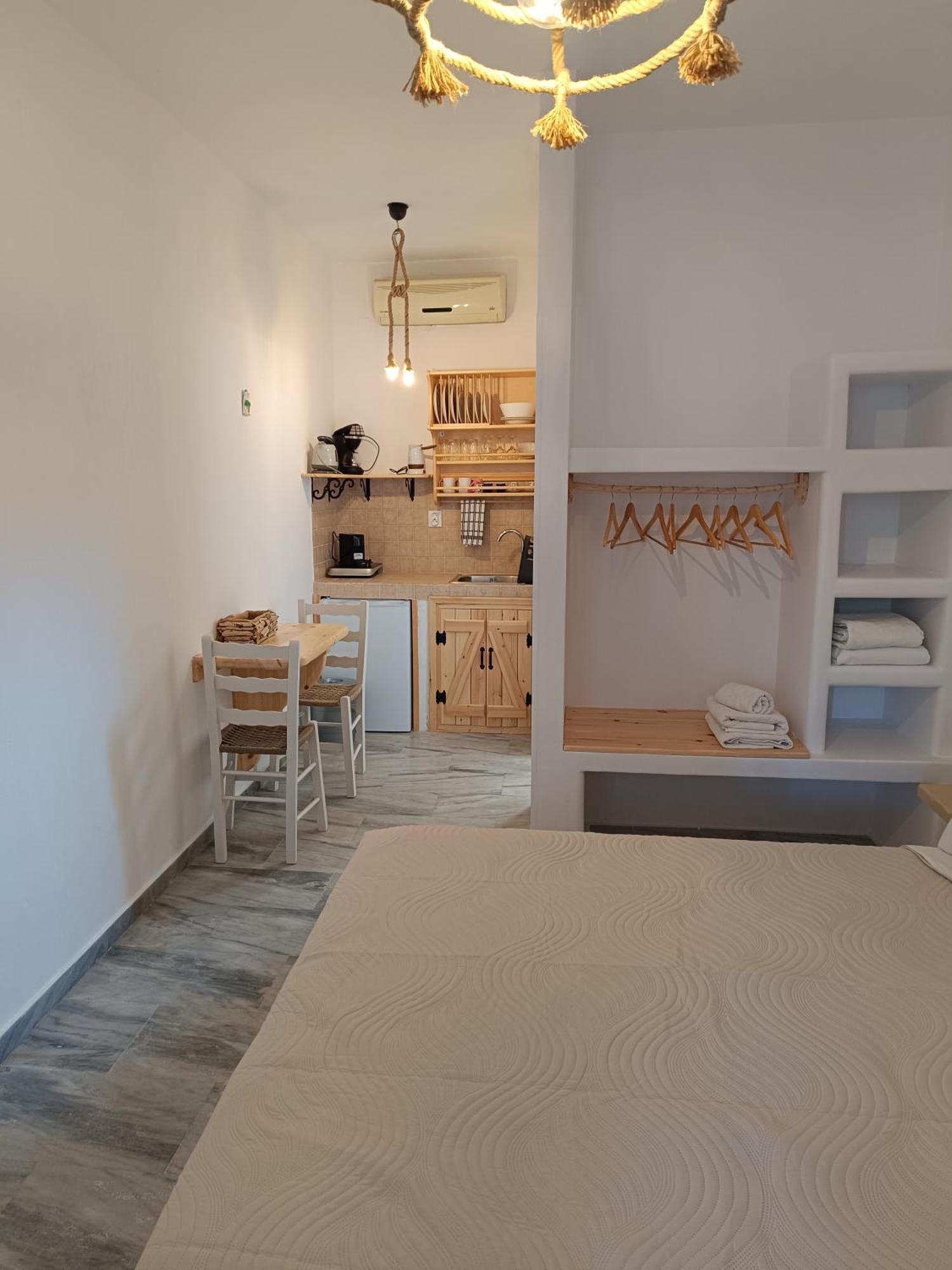 Athina Studio Apartments Kerveli Exteriér fotografie