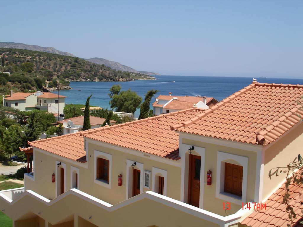 Athina Studio Apartments Kerveli Exteriér fotografie